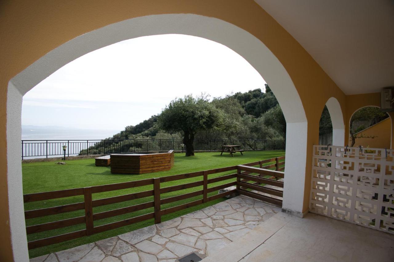 Silent Bay Apartments Katavolos Экстерьер фото